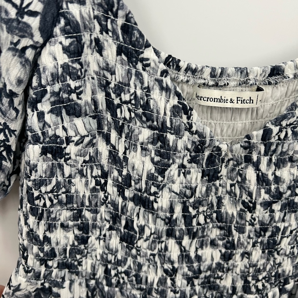 Abercrombie & Fitch short sleeve smocked midi dress - Picture 5 of 10
